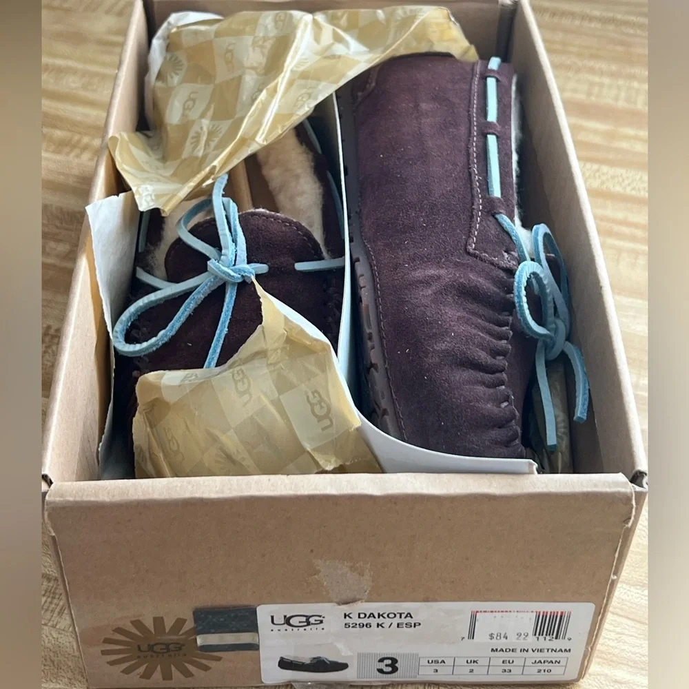 💜UGG Kids Brown Moccasin Shoes